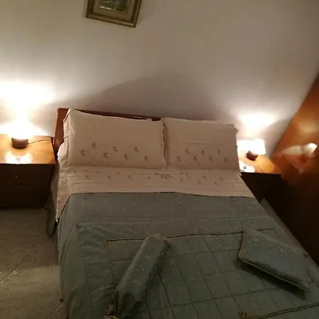 Lido Piccolo Apartment *